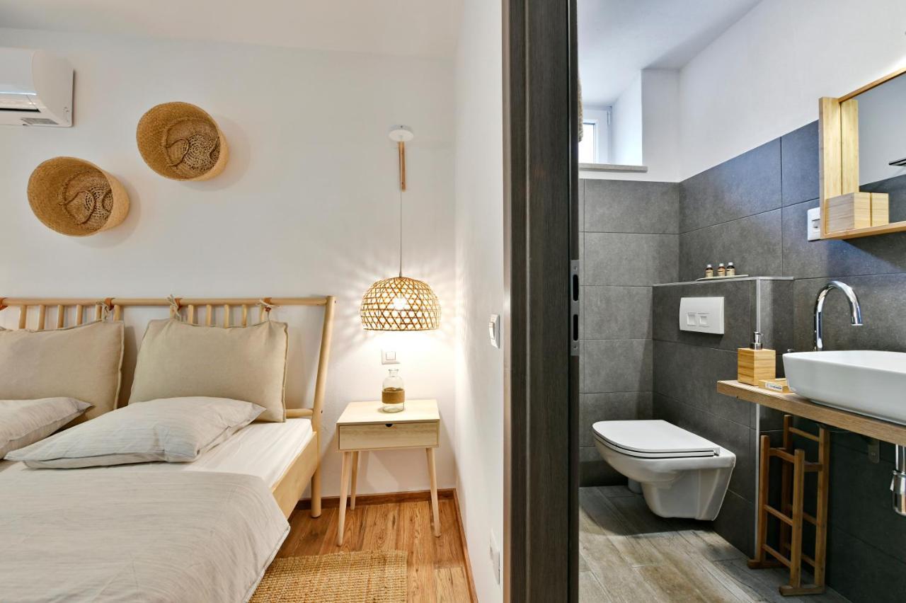 Pikarin Rooms B&B Върсар Екстериор снимка